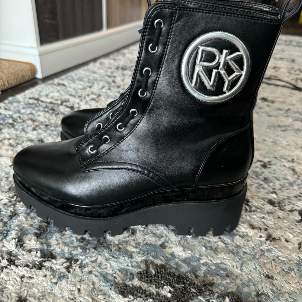 DKNY Women's Size 7 Black Pointed Toe Faux Leather Boots